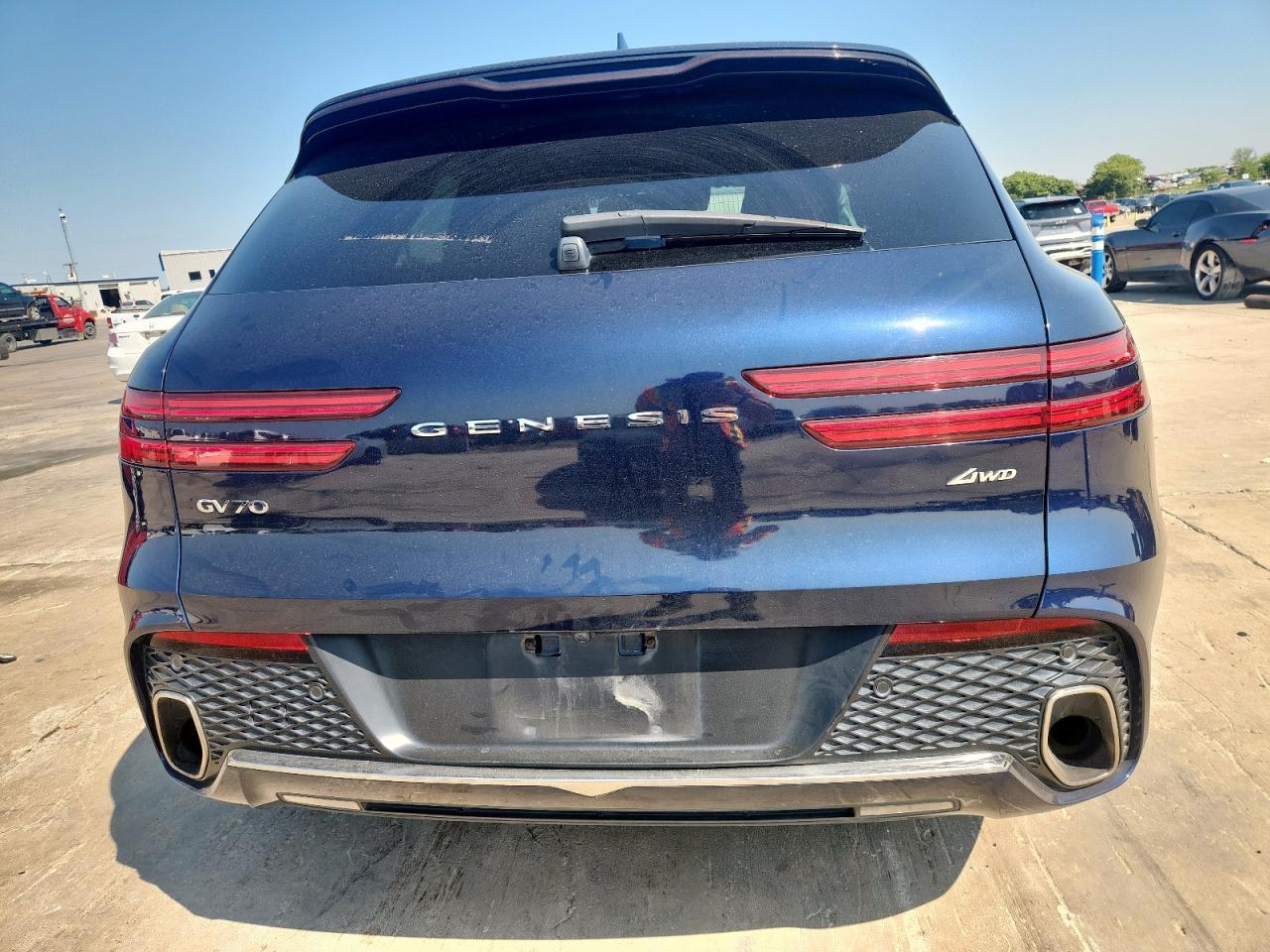 2022 GENESIS GV70
