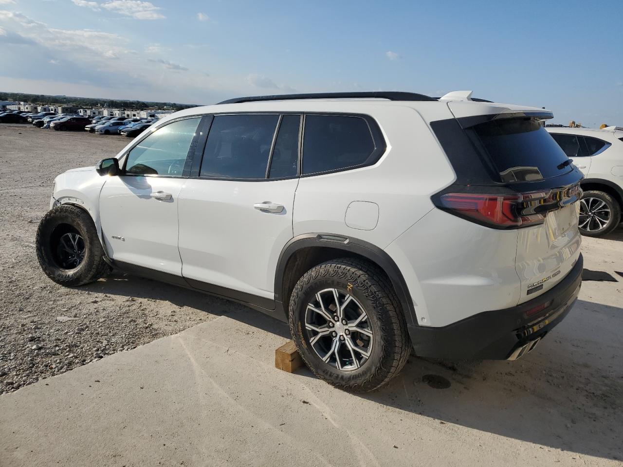 2024 GMC ACADIA