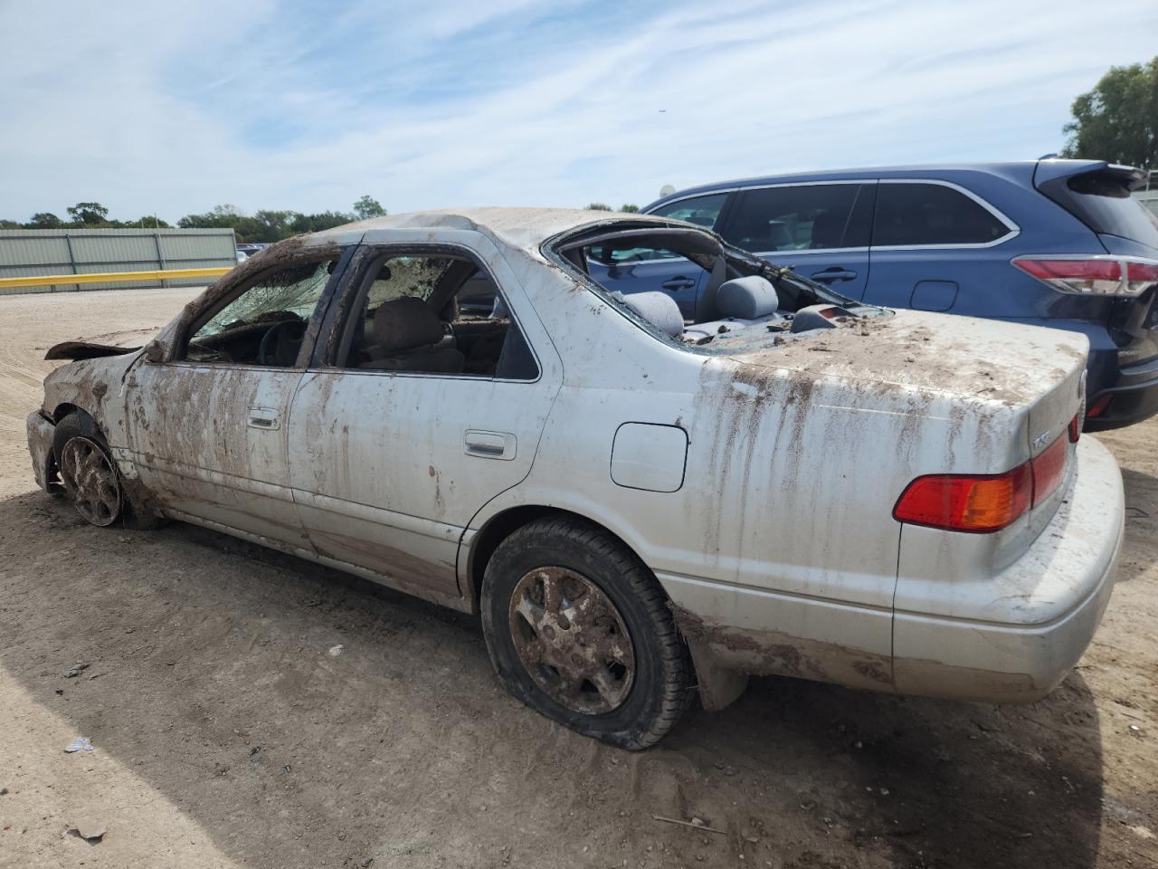 2001 TOYOTA CAMRY
