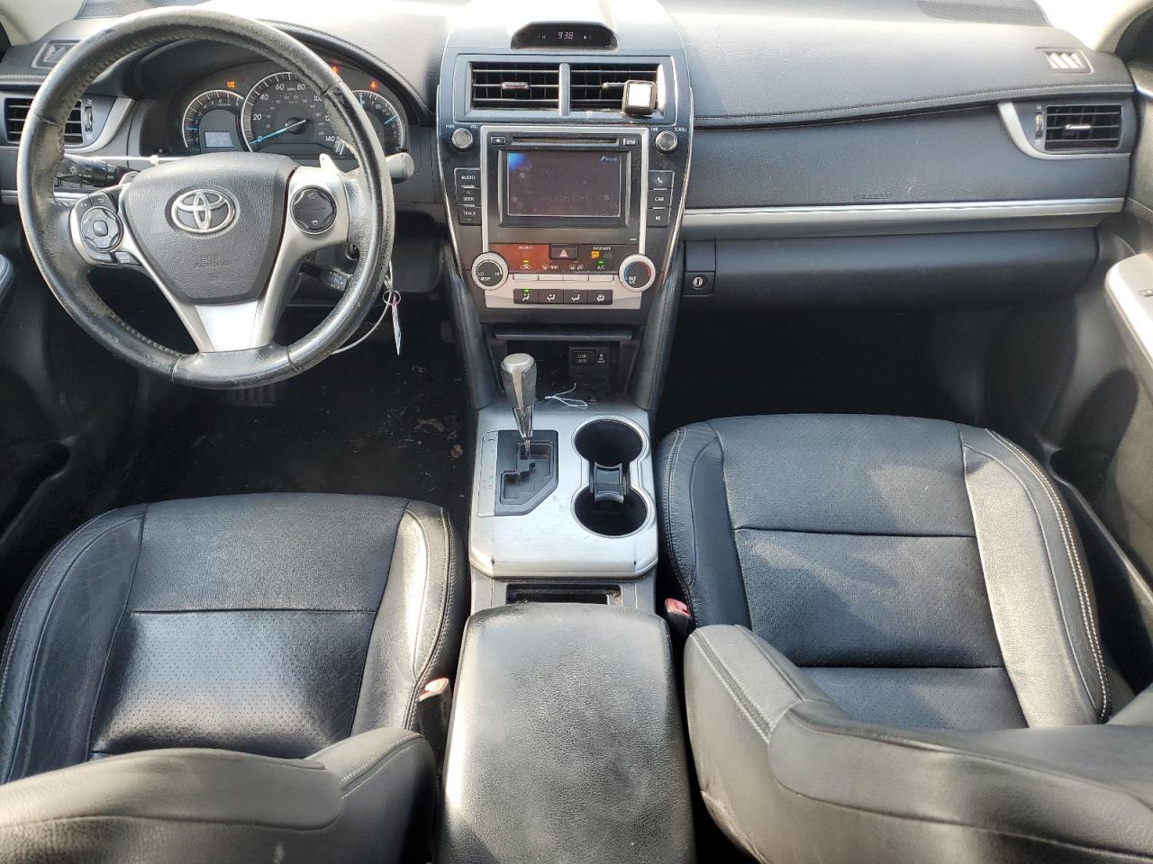 2014 TOYOTA CAMRY
