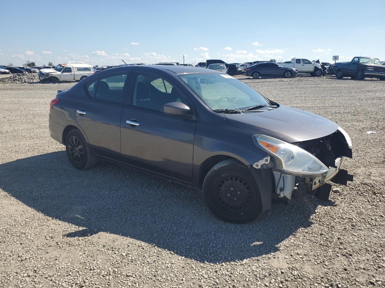 2015 NISSAN VERSA