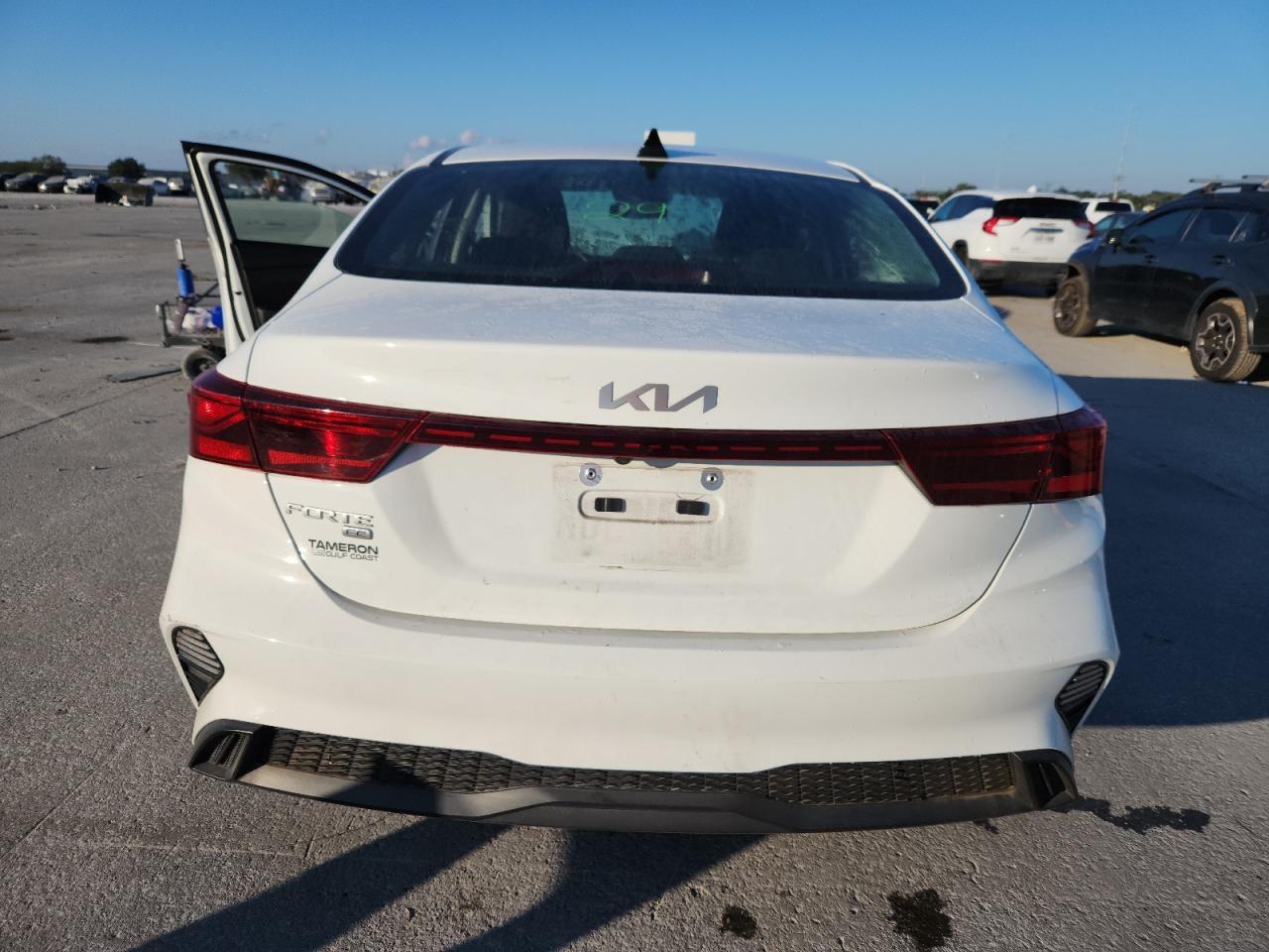2023 KIA FORTE