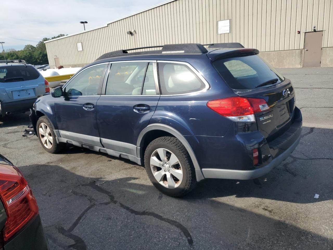 2012 SUBARU Outback