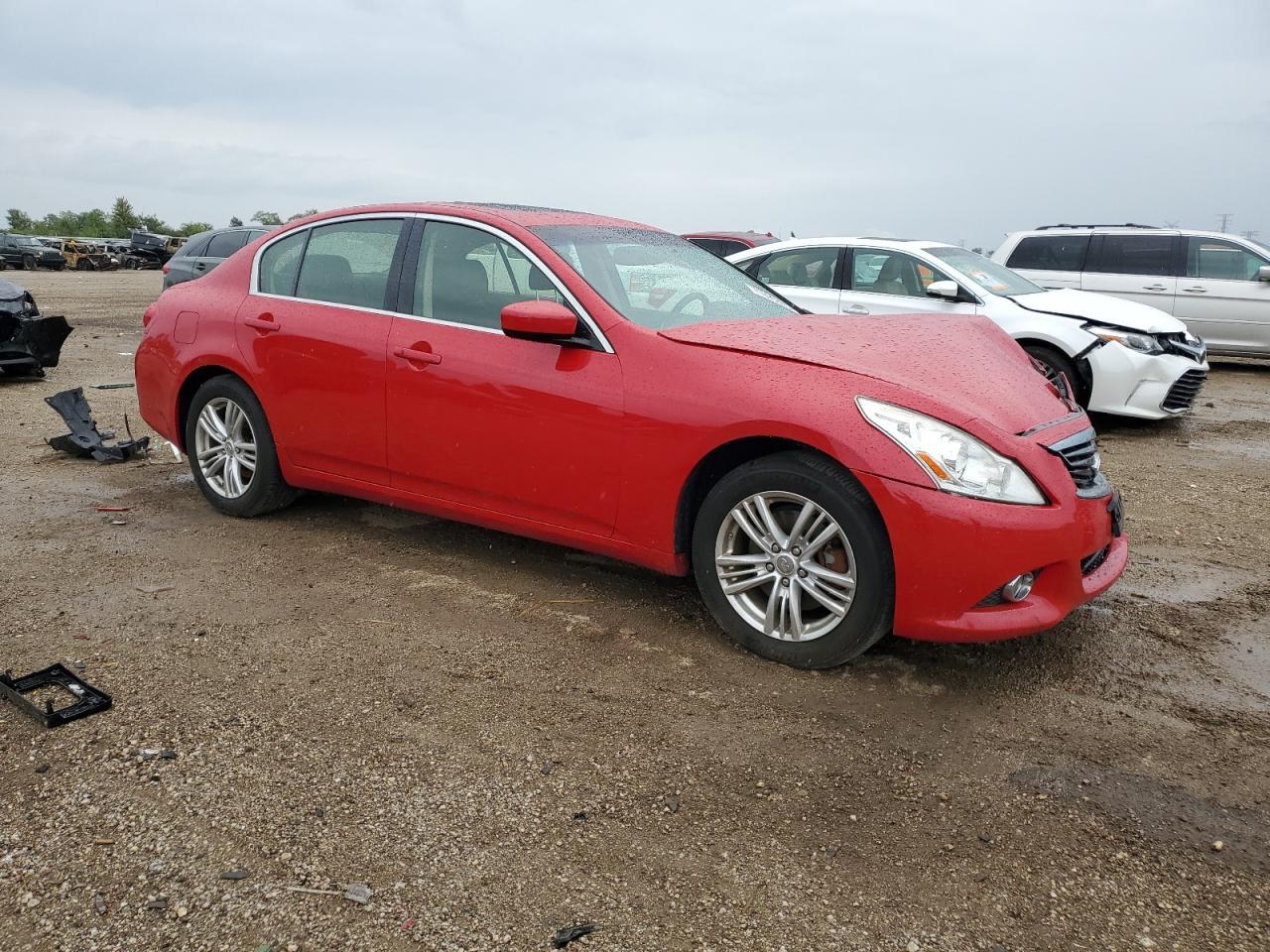 2013 INFINITI G37