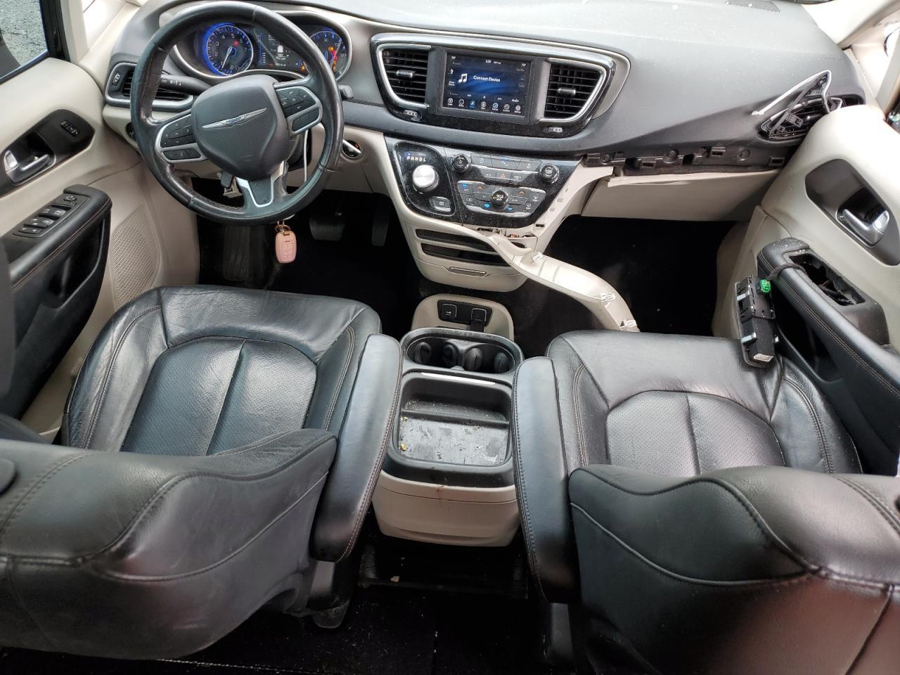2020 CHRYSLER Pacifica