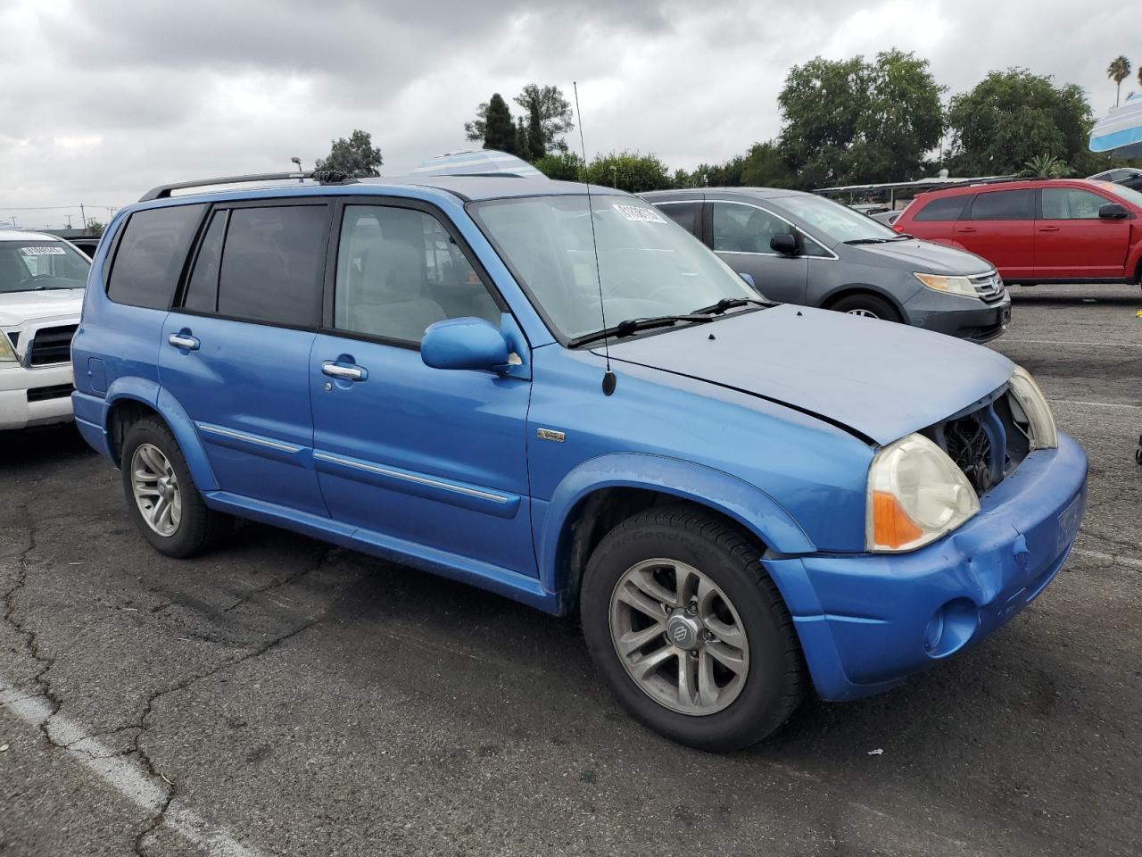 2004 SUZUKI Xl-7