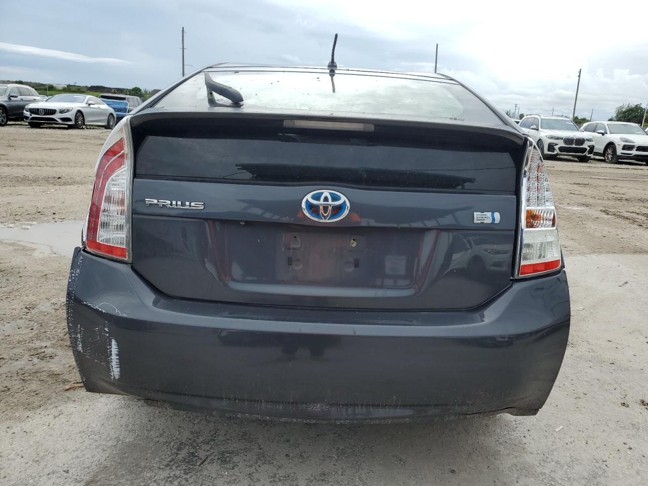 2015 TOYOTA PRIUS