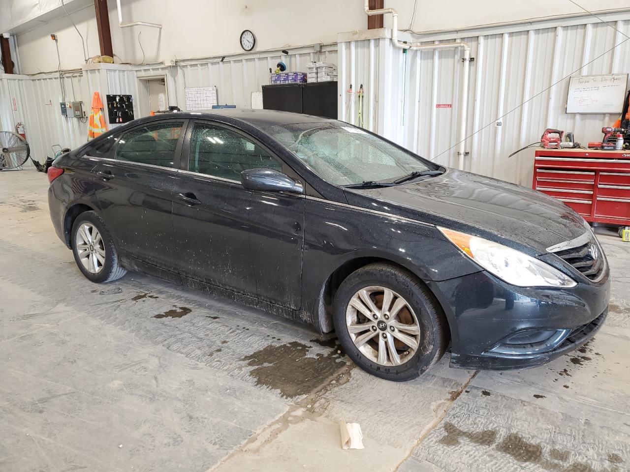 2011 HYUNDAI SONATA