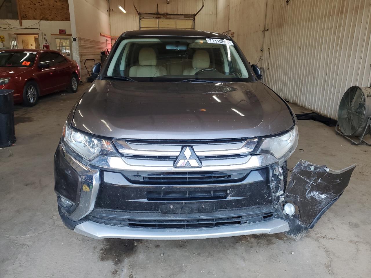 2017 MITSUBISHI outlander