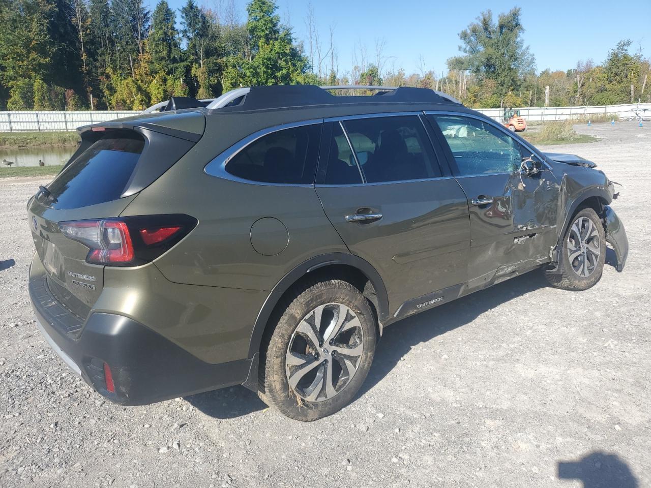 2020 SUBARU Outback