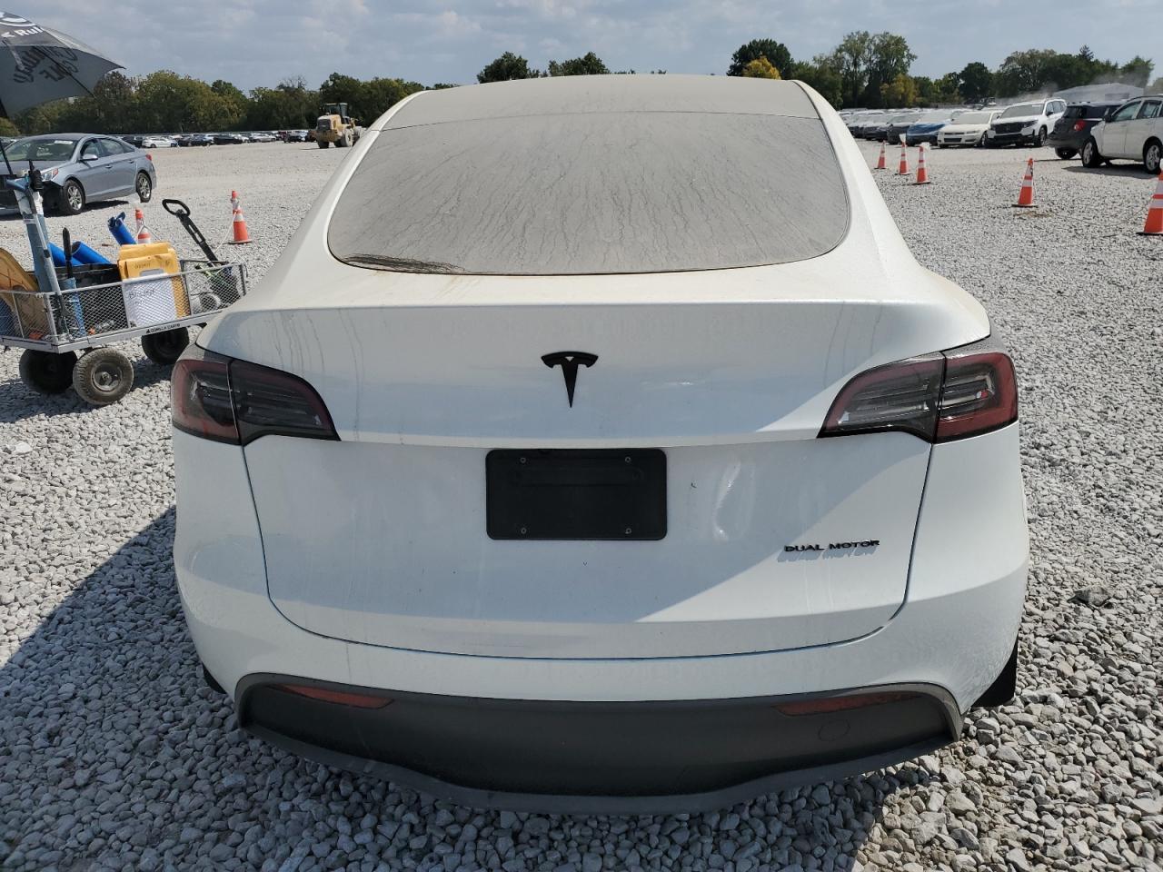 2025 TESLA MODEL Y