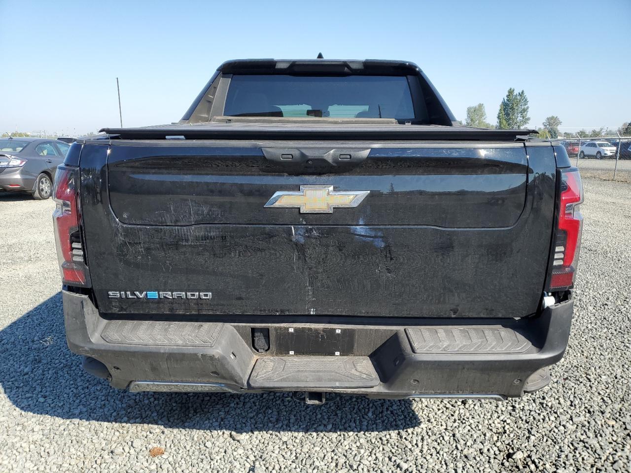 2025 CHEVROLET Silverado