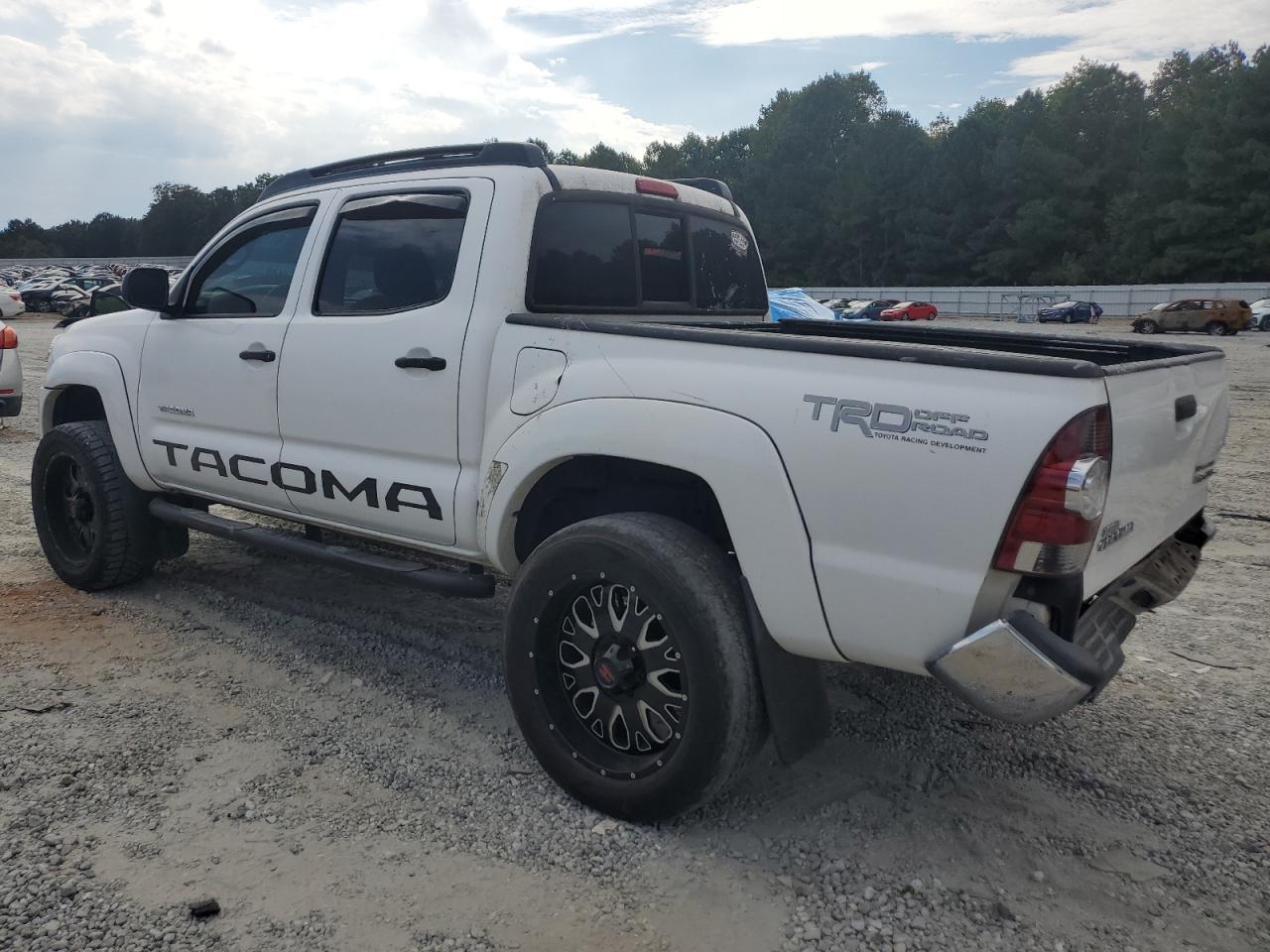 2011 TOYOTA TACOMA