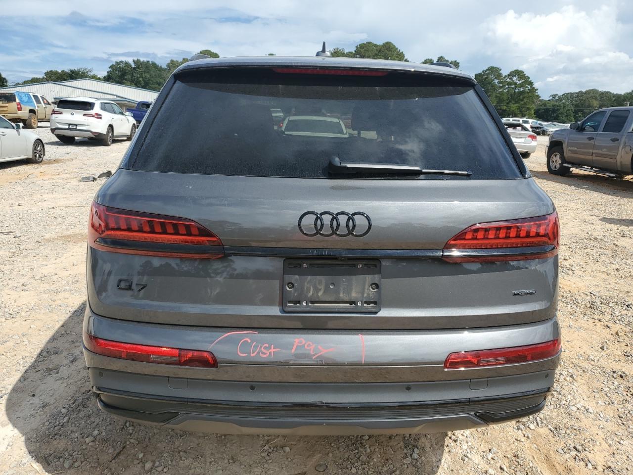 2022 AUDI Q7