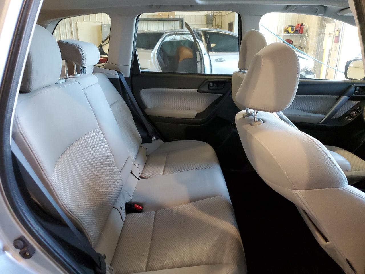 2017 SUBARU FORESTER