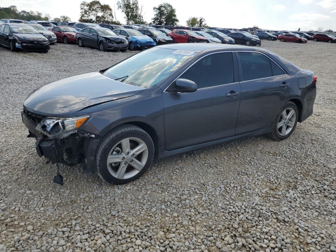 2014 TOYOTA CAMRY