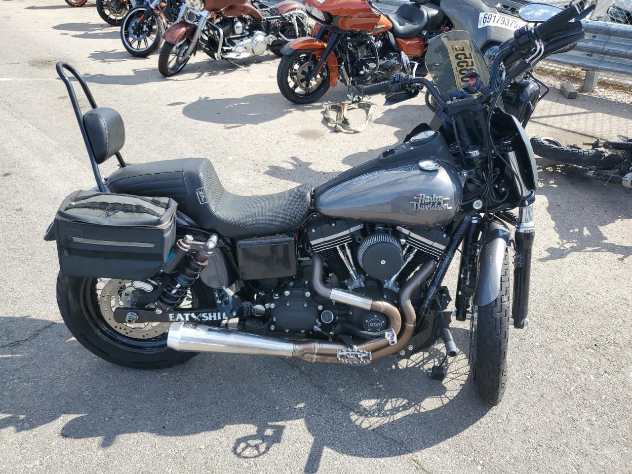 2016 HARLEY-DAVIDSON Fxdb