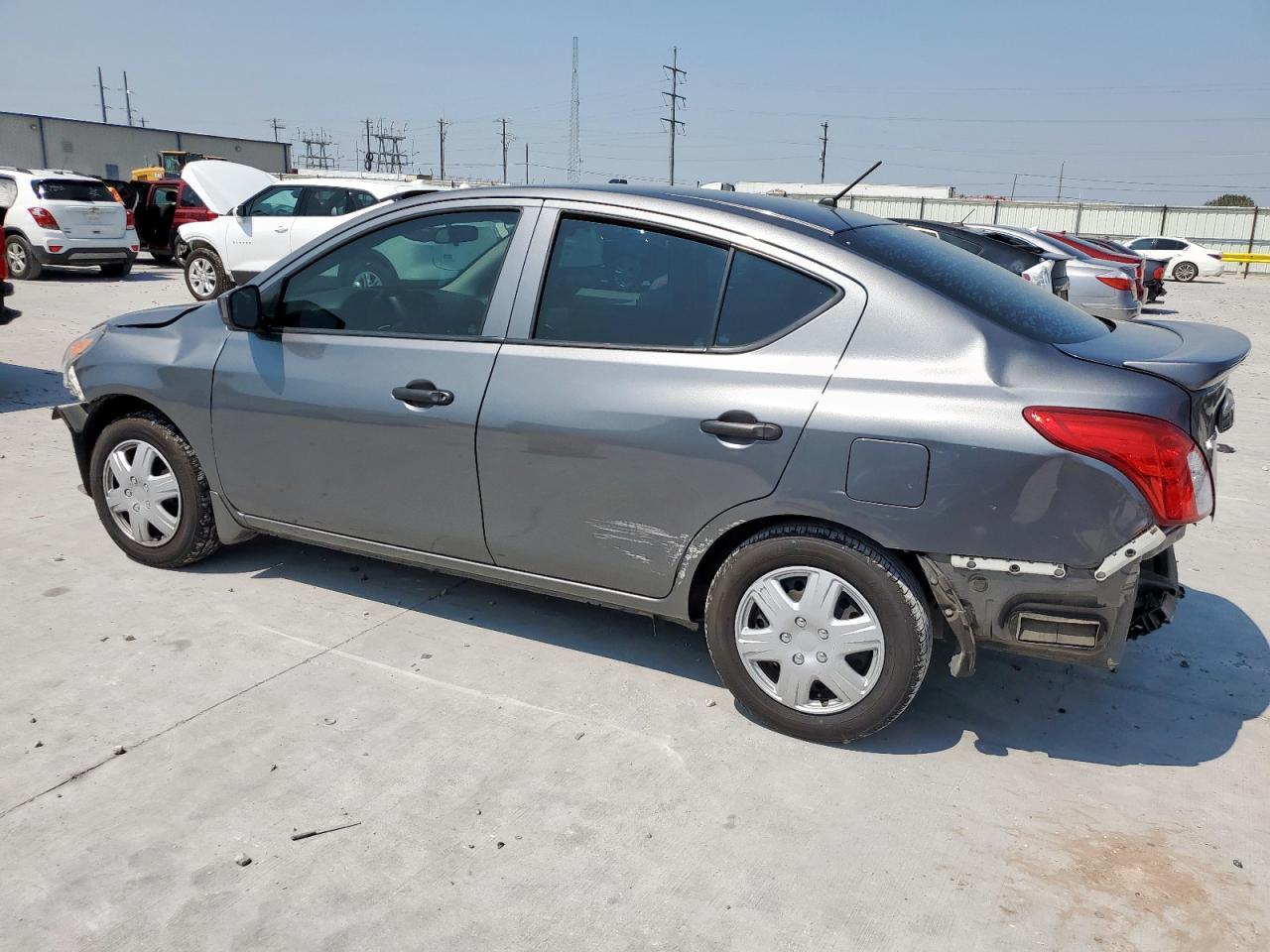2018 NISSAN VERSA