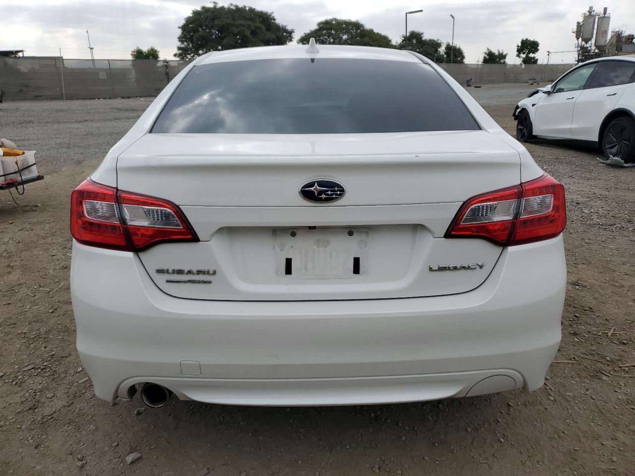 2017 SUBARU Legacy