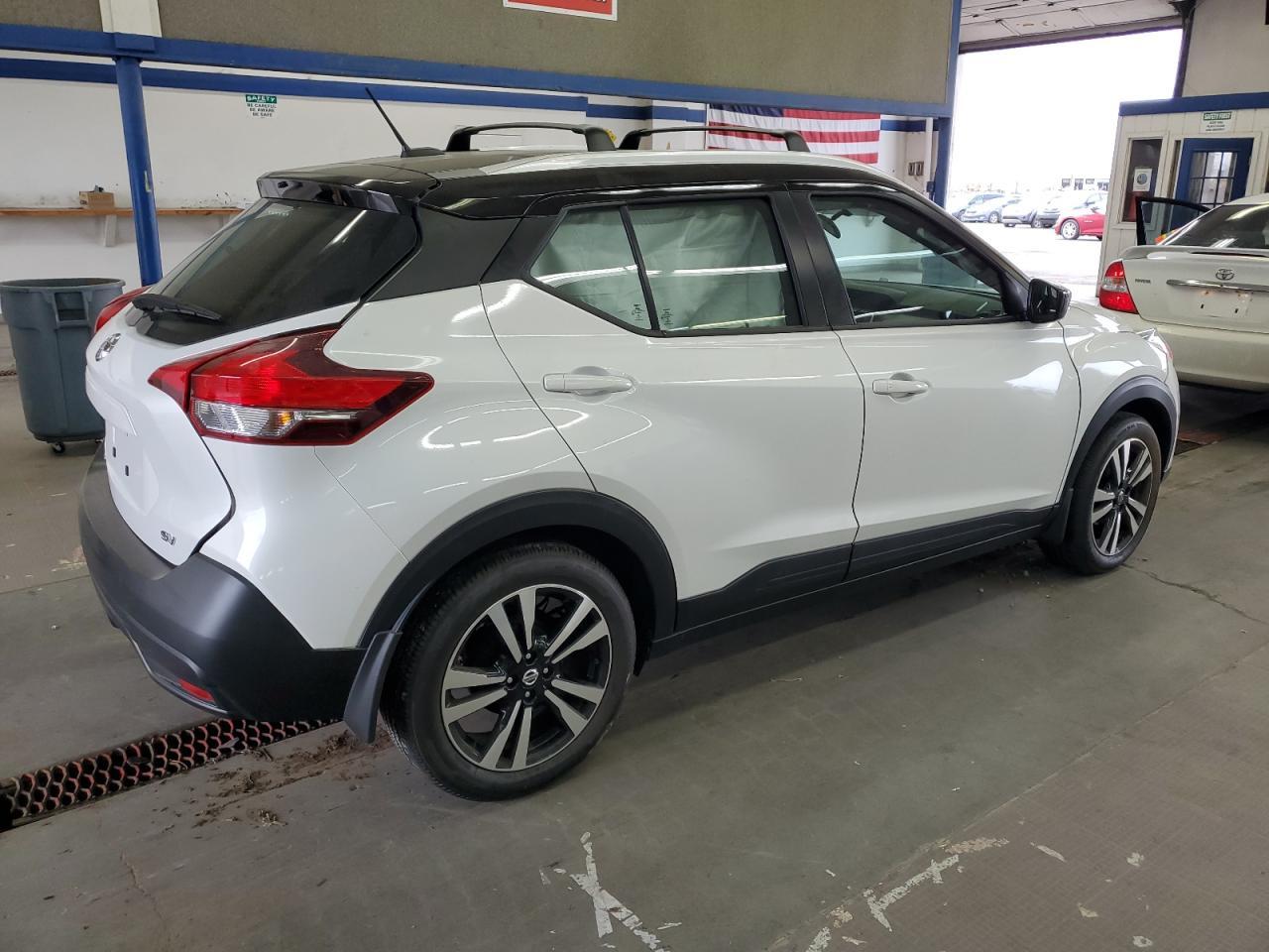 2019 NISSAN KICKS
