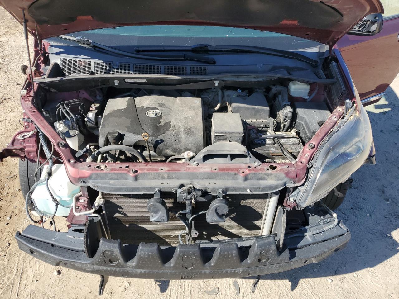 2017 TOYOTA SIENNA