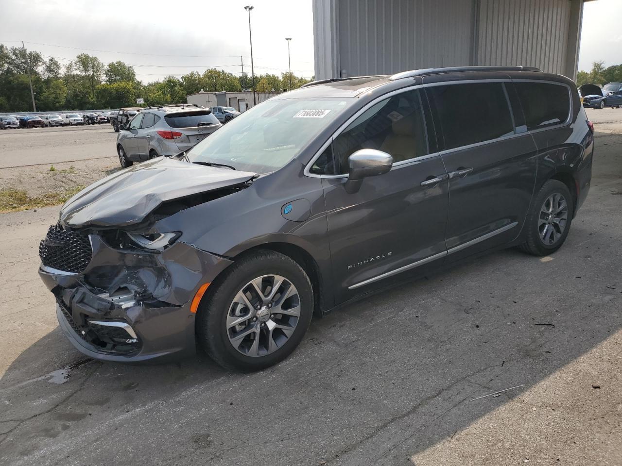 2022 CHRYSLER Pacifica