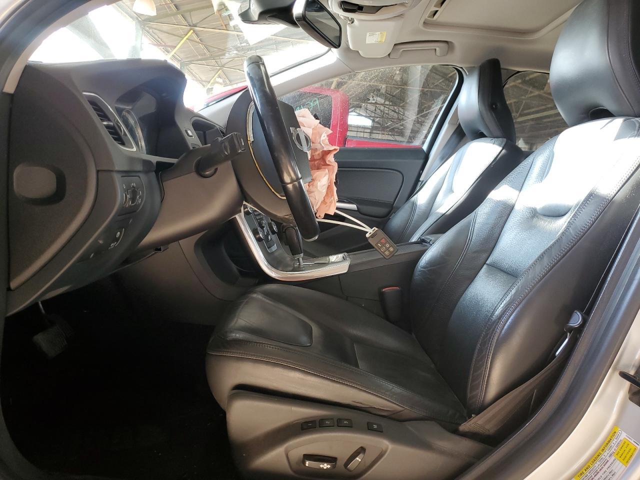 2012 VOLVO S60