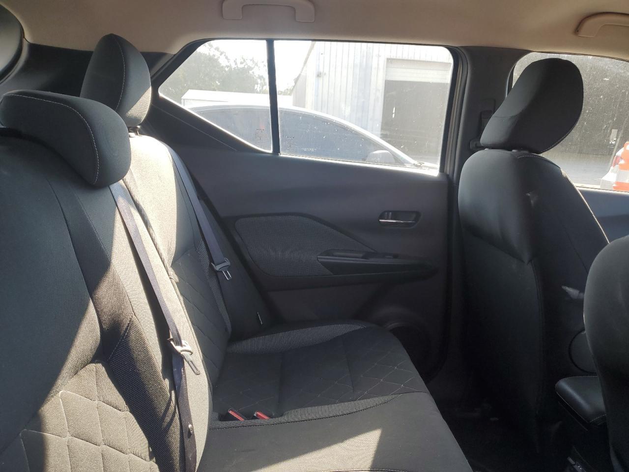 2020 NISSAN KICKS