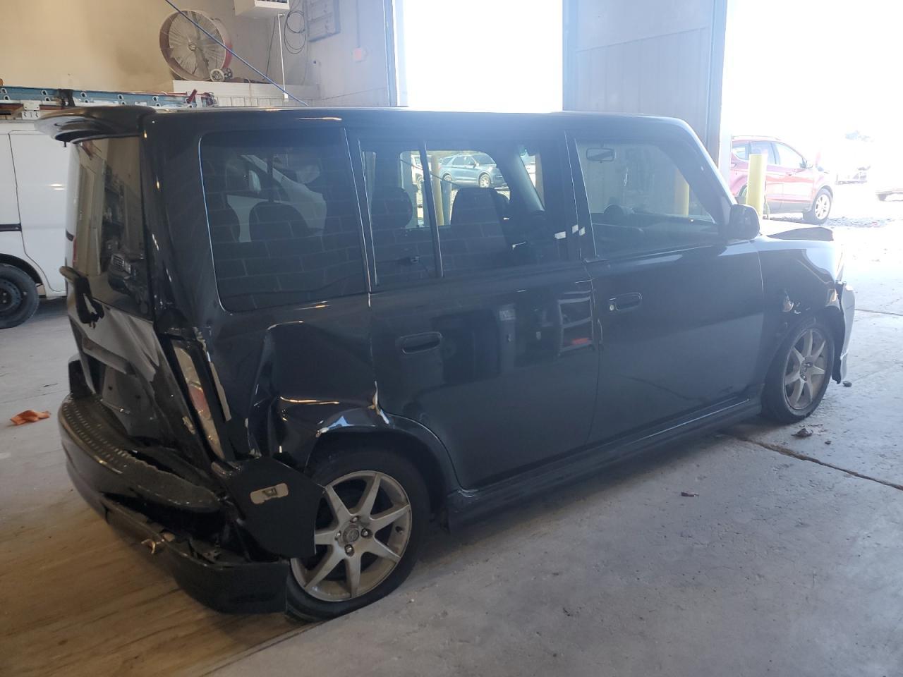 2006 TOYOTA SCION