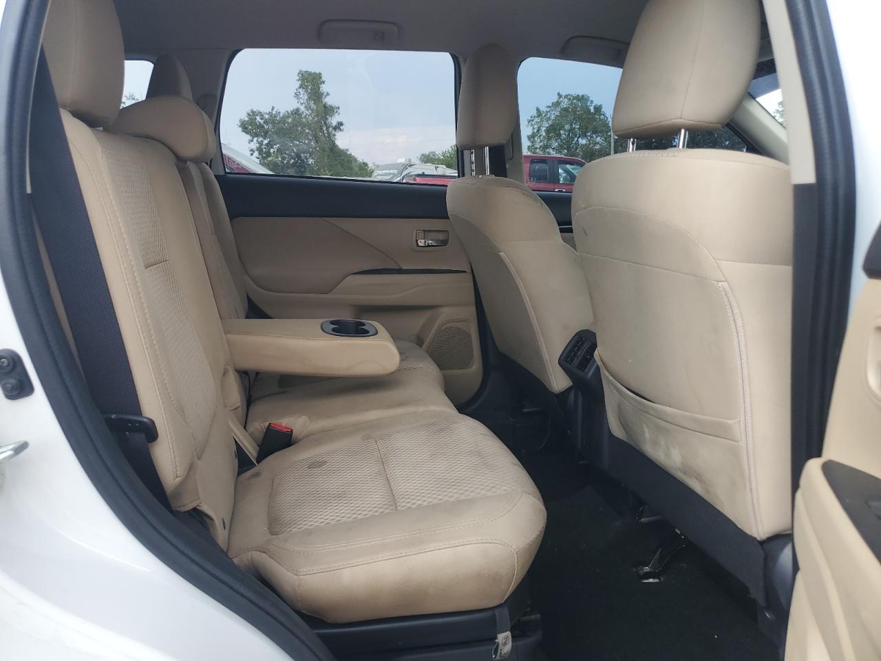 2019 MITSUBISHI outlander