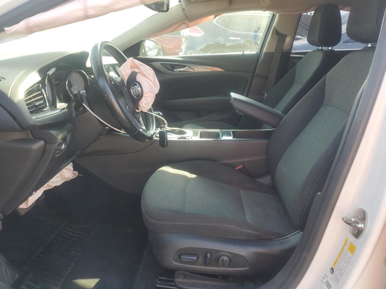 2018 BUICK Regal