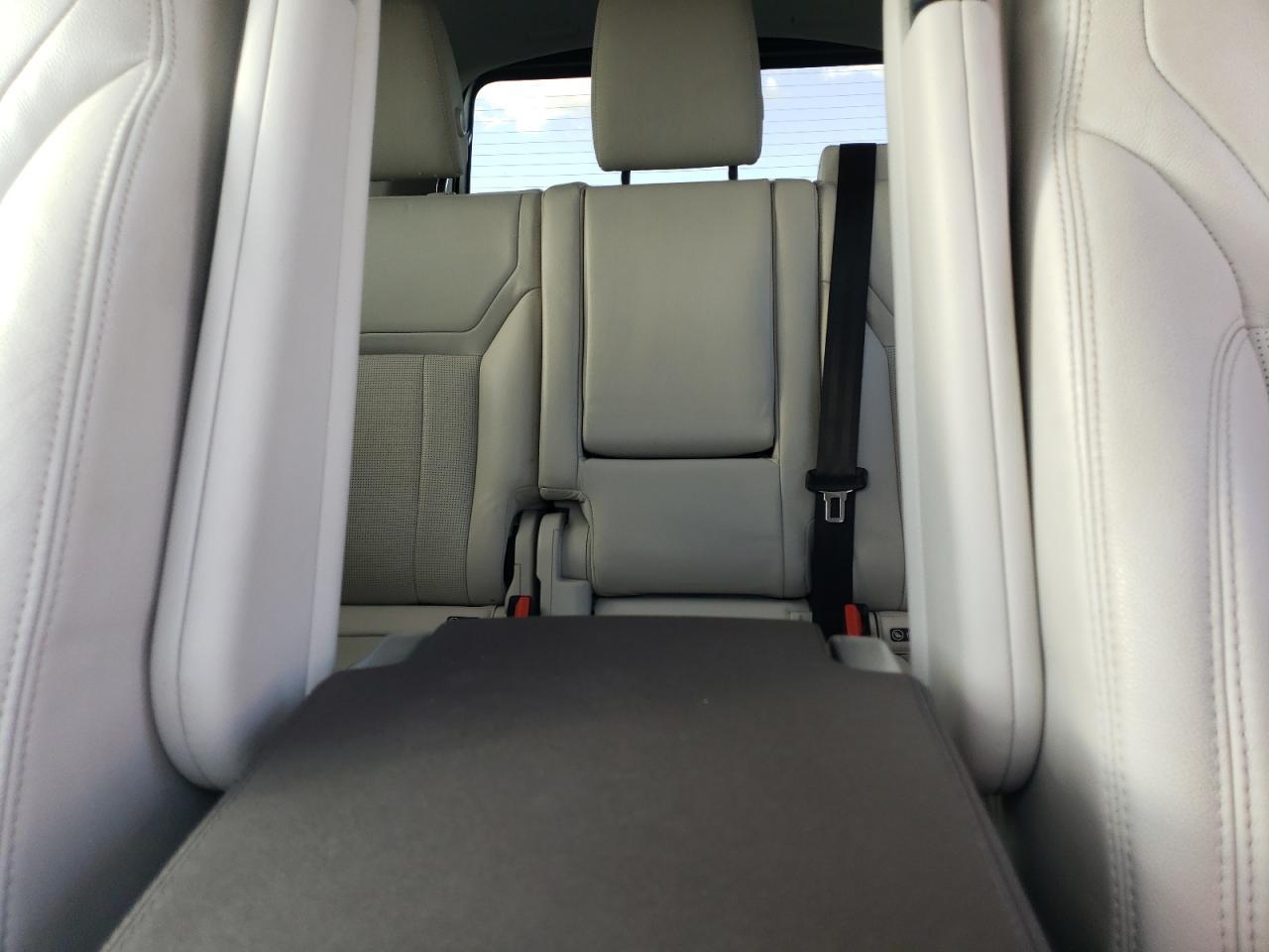 2018 LAND ROVER Discovery