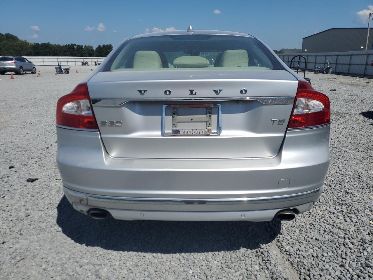 2016 VOLVO S80
