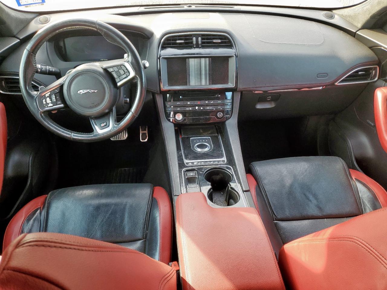 2017 JAGUAR F-Pace