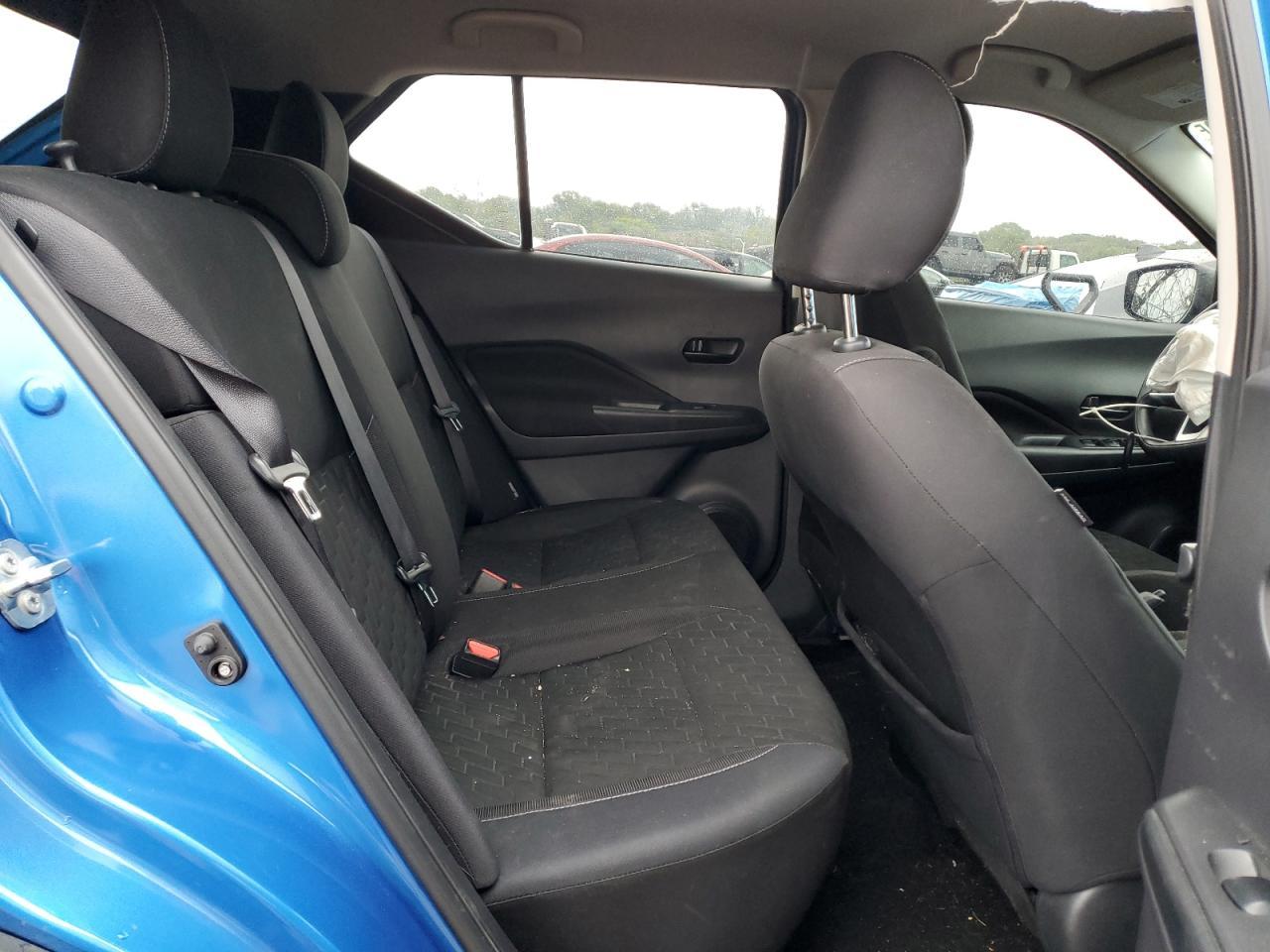 2021 NISSAN KICKS