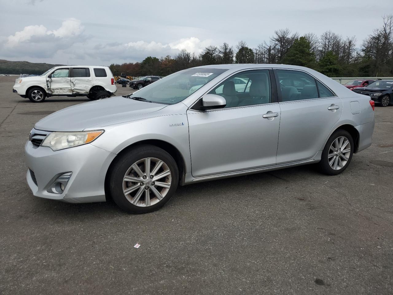 2014 TOYOTA CAMRY