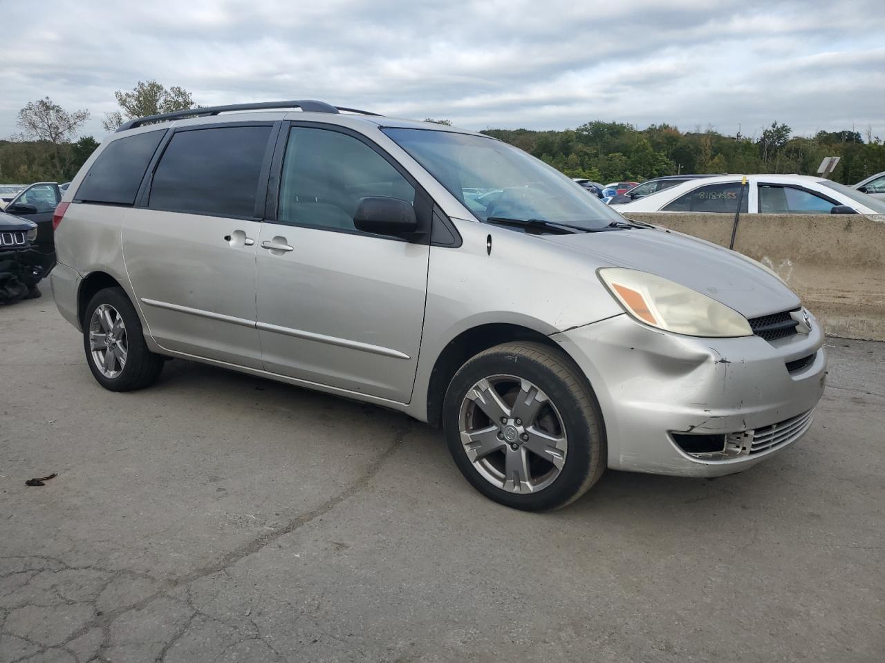 2005 TOYOTA SIENNA