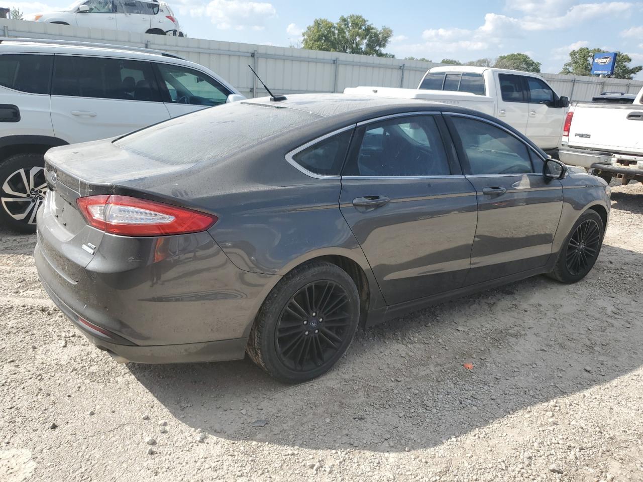 2016 FORD FUSION