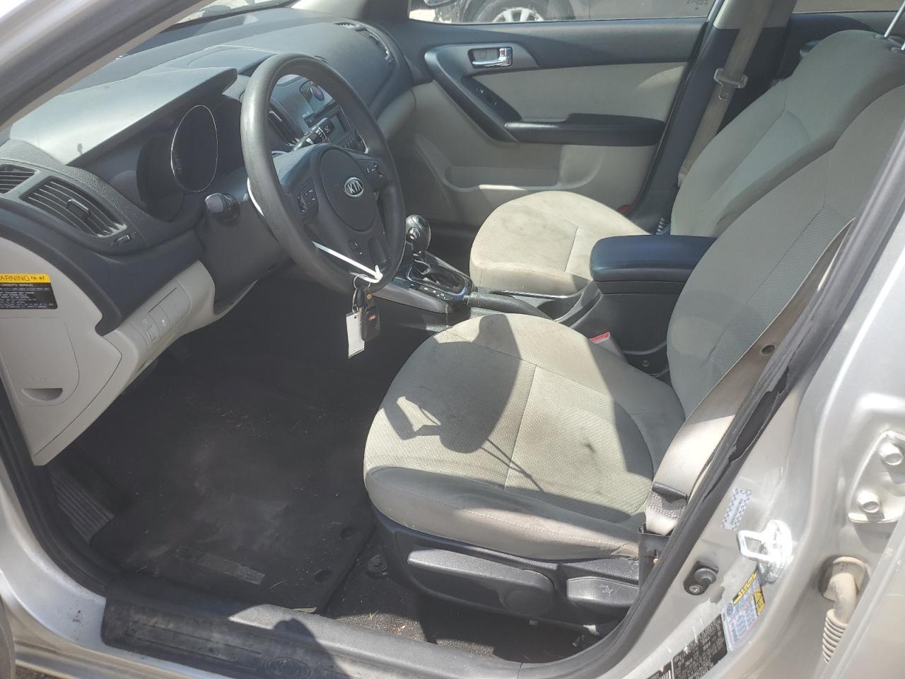 2013 KIA FORTE