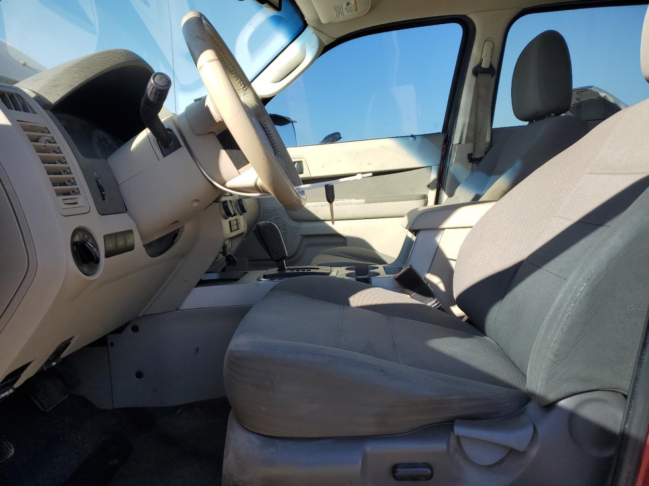 2009 FORD ESCAPE