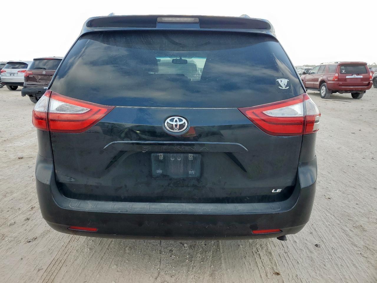 2015 TOYOTA SIENNA