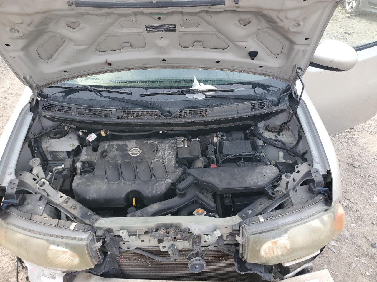 2011 NISSAN CUBE