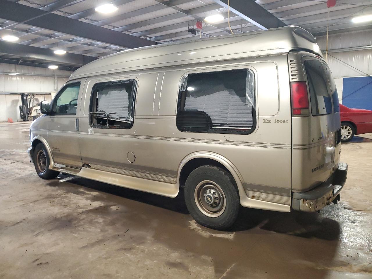2002 CHEVROLET EXPRESS 2500
