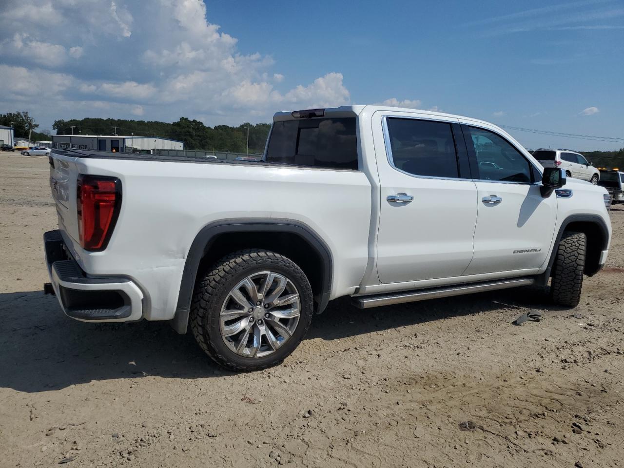 2023 GMC Sierra