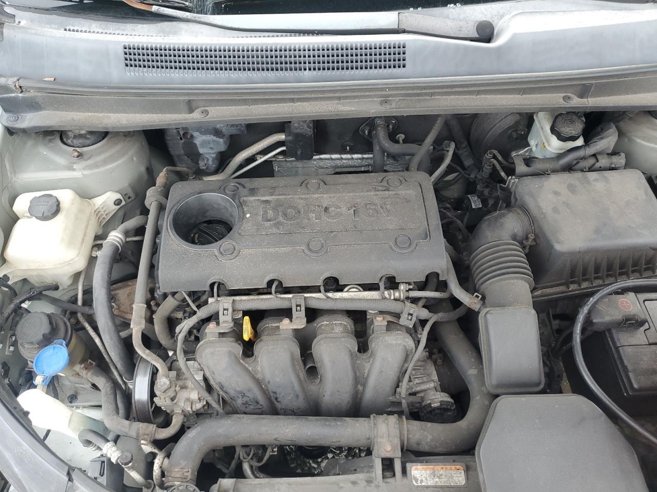 2009 KIA RONDO