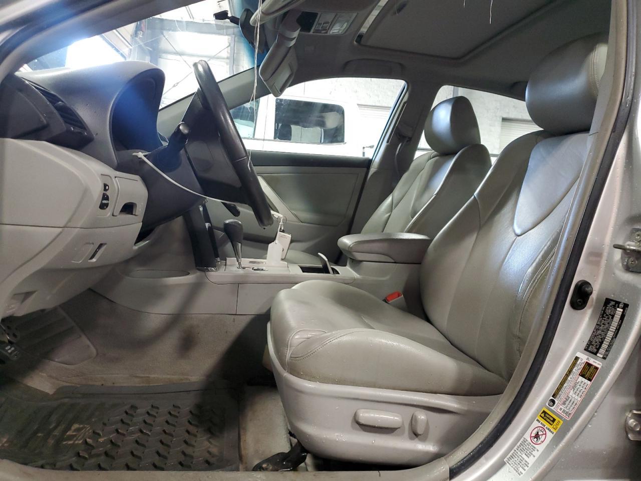 2010 TOYOTA CAMRY