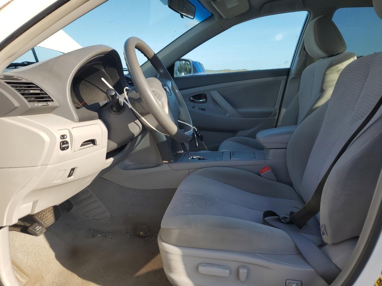 2011 TOYOTA CAMRY