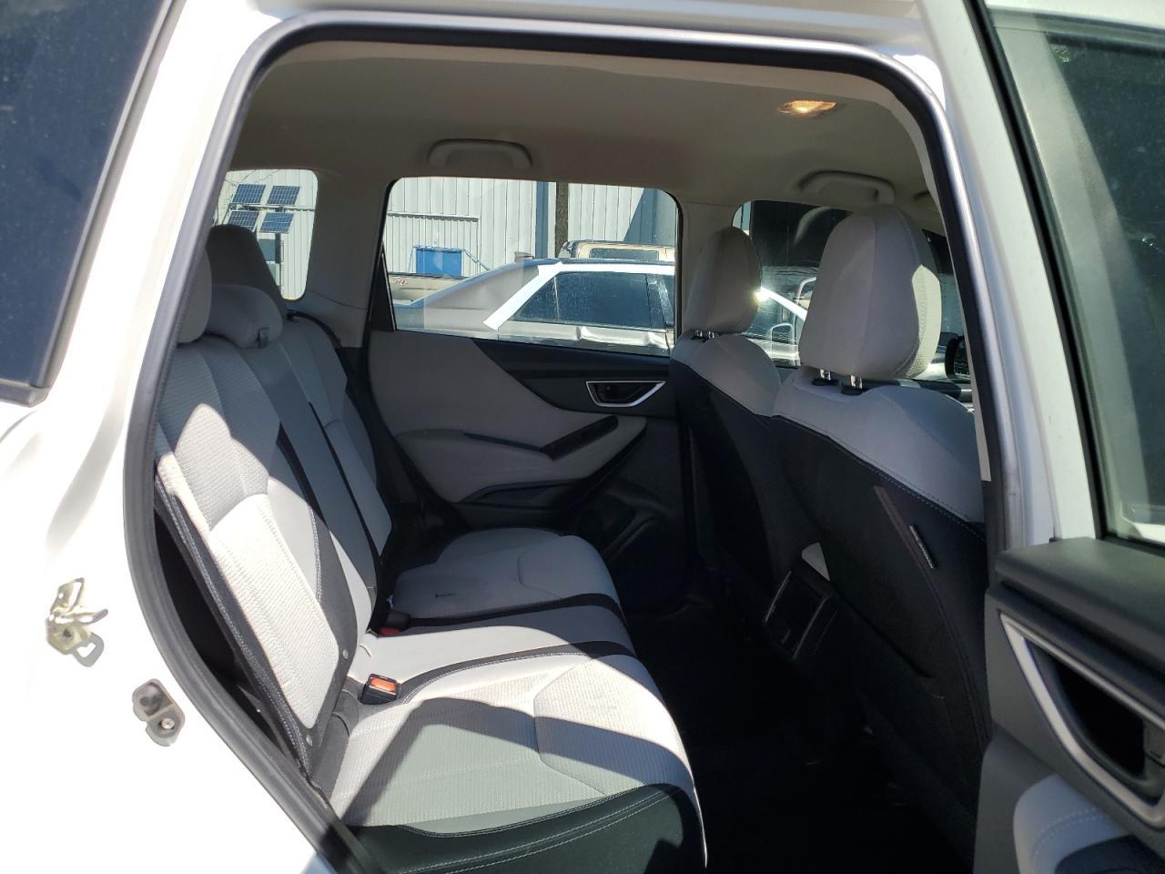 2021 SUBARU FORESTER