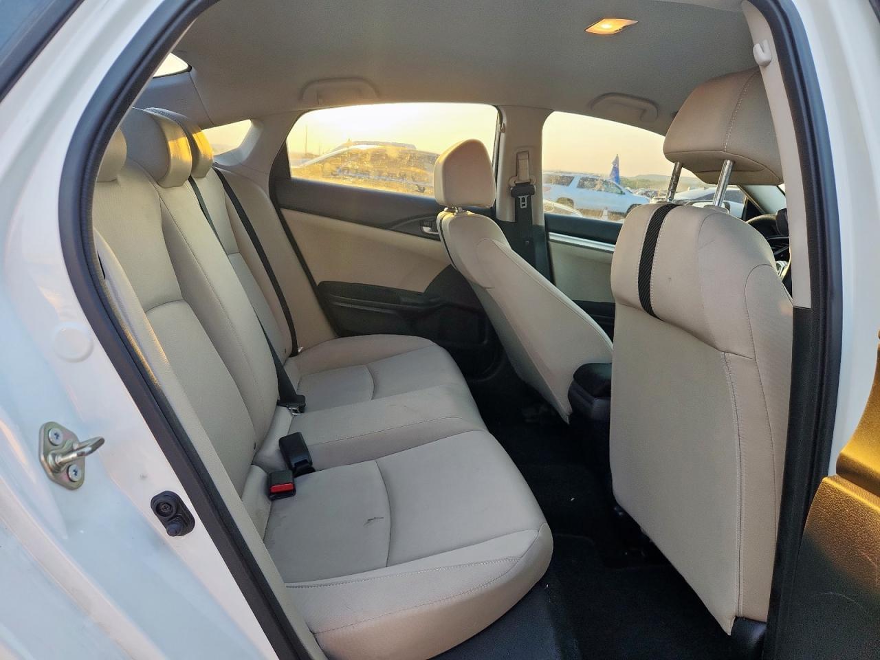 2016 HONDA CIVIC