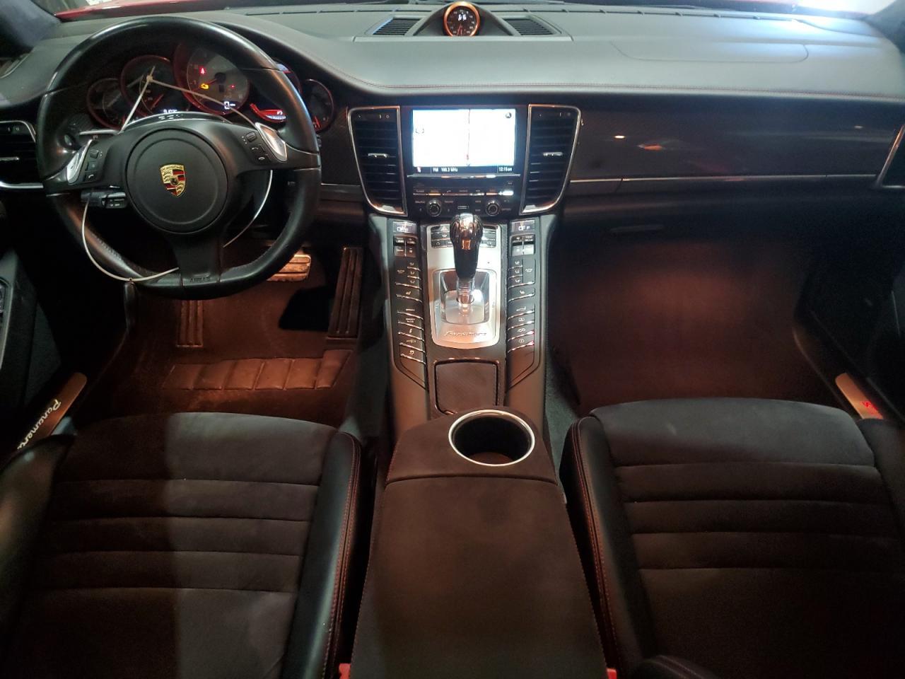 2013 PORSCHE Panamera